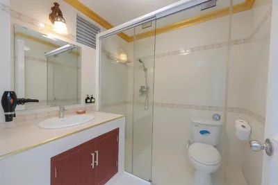 LuxuryK&T Hotel-Near Bùi Viện Walking Street – Fotos 12